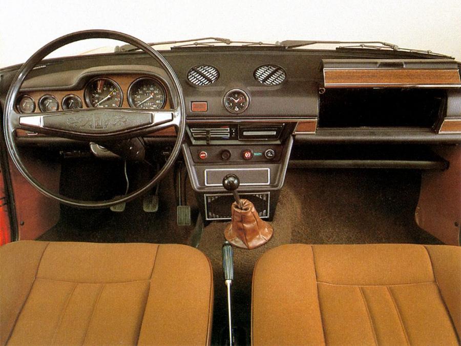 Торпедо Lada 1500S (21061-37) 1978 года  (фото 2 из 8)